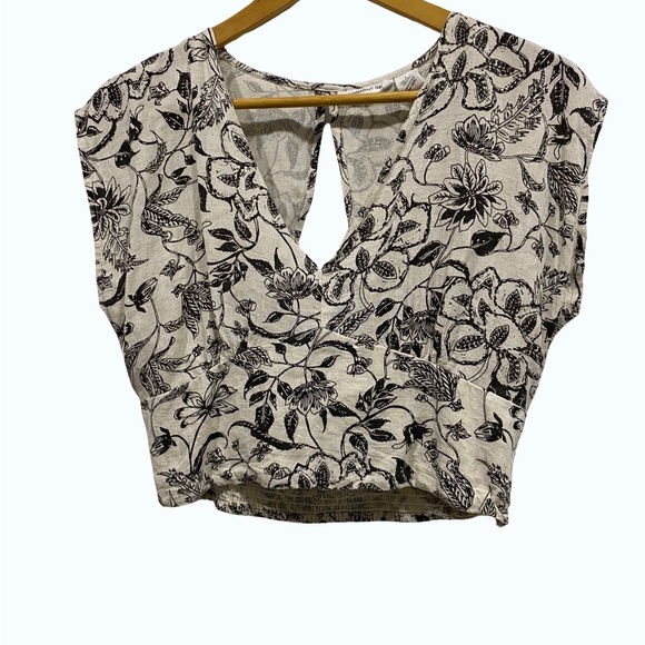 midnight sky Tops - Midnight sky tie back Crop‎ top size L